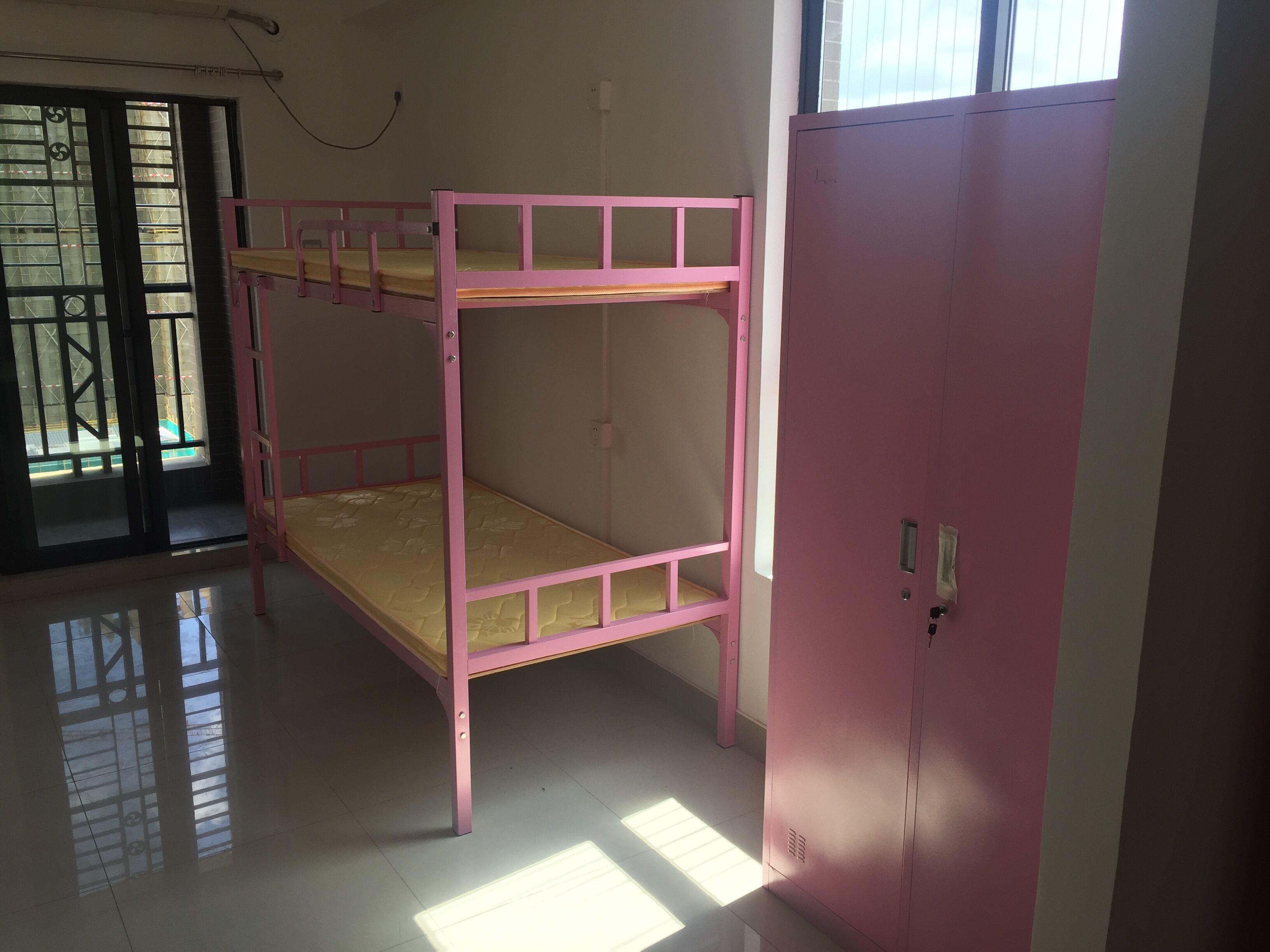 深圳希尔顿酒店宿舍家具